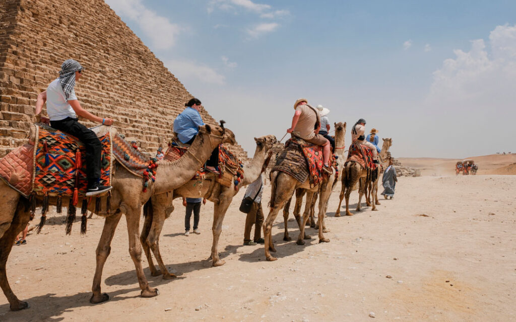 No Solo Verás Egipto, Lo Vivirás: 5 Experiencias Culturales que Te Marcarán