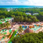 🦜 Más que un Hotel: Por Qué Sandos Caracol es una Aventura Familiar en Medio de la Naturaleza